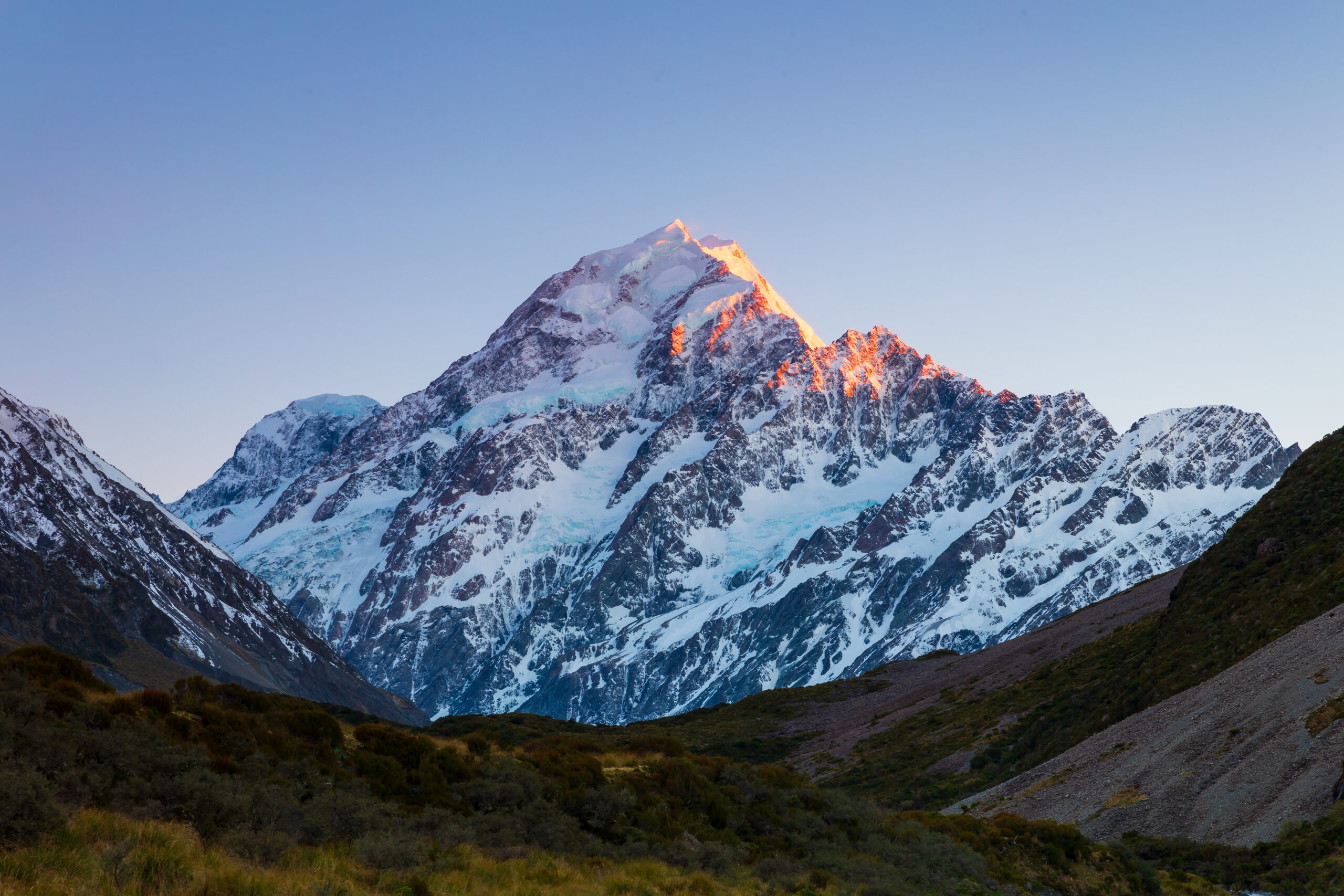 10 Beautiful Mountains Around The World