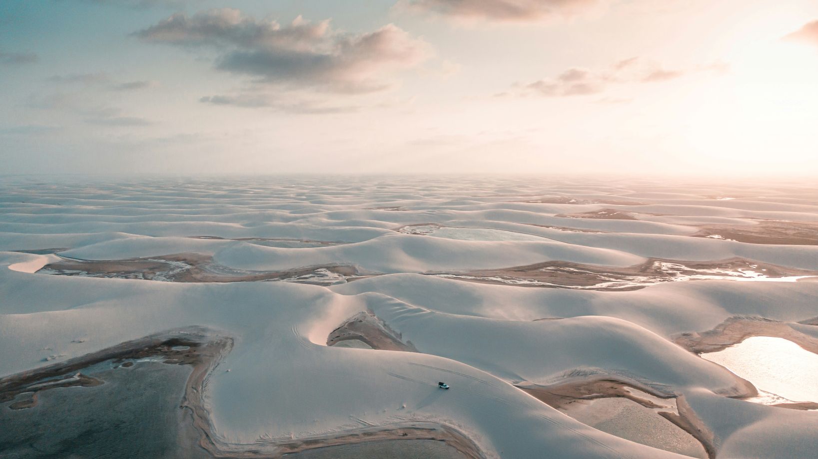 Find out the best time to visit Brazil to explore the landscapes of Lencois Maranhenses