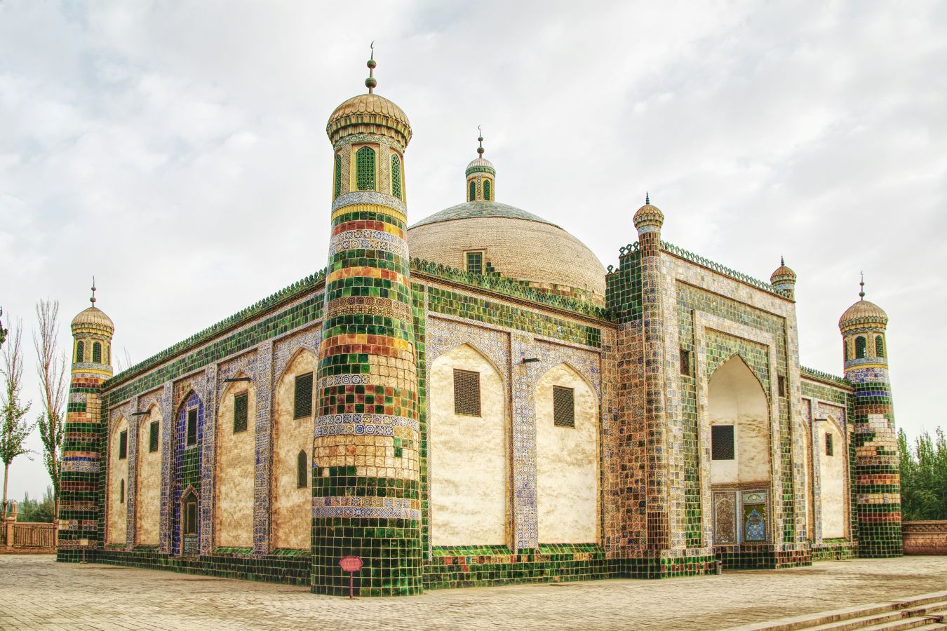 Afaq Khoja Mausoleum in Kashgar, an important destination in China for Silk Road tours