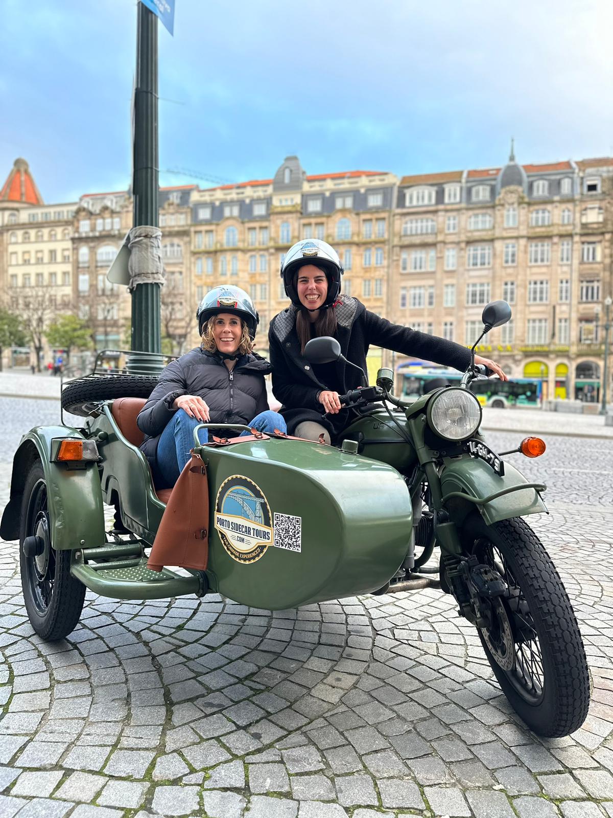 Local agents Ana and Patricia in Spain