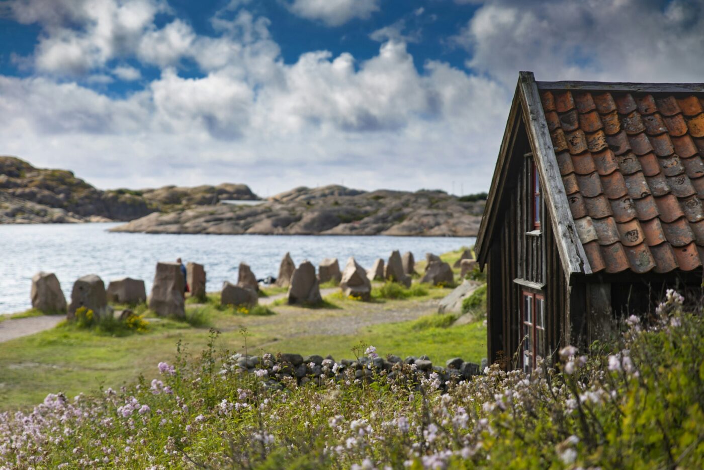 Summertime cottage scene in Lysekil